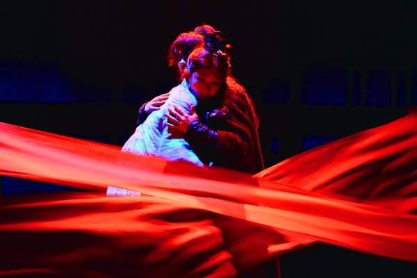 思考资本 艺界观察 | 在幕起幕落间，与原著再相逢文学IP改编戏剧的艺术与市场偏好解码