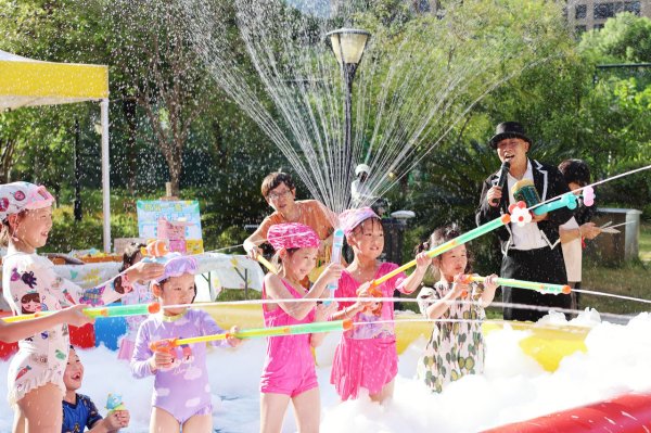 浩源配资 夏日里的清凉与快乐, 萧山社区开展特色活动