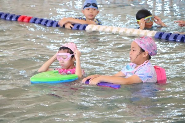 米配资 结课回顾丨运动小将齐绽光芒！2025滨江体育公园千人公益培训圆满结课！（一）