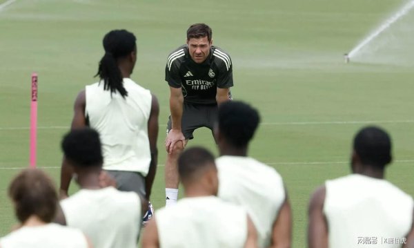 泸深在线 姆巴佩之于中锋位置：明知不可为而不得不为之